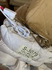 Секатор садовый арт. S-568, 55 мест. Кипятильник арт. S-3079, 20 мест. PVC изоляционная лента на бобинах арт. S-S-2835, 20 мест. Стартер, 3 места. Пильный диск (стенорез) в разобранном виде, 1 место. Кипятильник бытовой погружной. Камень точильный кухонный для ручной заточки. Вешалки (плечики)…