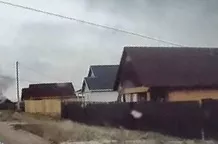 Жилое здание Кадастровый номер: 38:06:111418:16614 Площадь: 139,5м2 
Земельный участок Кадастровый номер: 38:06:111418:16182 Площадь: 609м2 
Адрес: Иркутская область, Иркутский р-н, сп. Карлукское, д. Карлук, ул. Михаила Тюрнева, д. 27