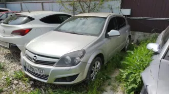 марка, модель – OPEL ASTRA  цвет – СЕРЕБРИСТЫЙ  идентификационный номер  VIN  – XWF0AHL48B0006458  год изготовления – 2010  кузов № XWF0AHL48B0006458  паспорт транспортного средства – серия 23ОУ № 711044