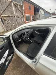 HYUNDAI SOLARIS, 2015 г.в, VIN Z94CT41CAFR398120, ПТС: 78ОМ226711, г/н: О589УО161, мощность двигателя 107 л.с., объем двигателя 1 396 см³, цвет белый.