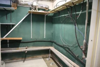 Нежилое помещение 67.8 кв.м в Санкт-Петербурге по адресу: Суворовский пр., д. 61, литера А, пом. 16-Н. Назначение: нежилое помещение, этаж: цокольный, кадастровый номер 78:31:0001120:2518. Право собственности подтверждается записью в ЕГРН от 06.04.2022 за № 78:31:0001120:2518 -78/011/2022-1.