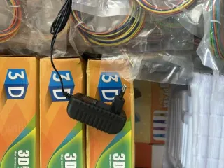 3D ручка, 362 кг, 20 мест.