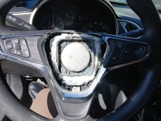 Chevrolet Malibu, 2020 года, 165,9 лс, 145399 км, АКПП еще Легковой автомобиль, CHEVROLET MALIBU, год выпуска: 2020, VIN номер: 1G1ZB5ST7LF145617, регистрационный знак А170АМ550. Авто не на ходу. Находится в залоге перед ПАО Сбербанк