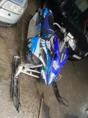 Снегоход "Yamaha RFX10 RS" заводской номер "JYE8HB00X8A002314",  в кузове синего цвета. Год выпуска: не установлен. Мощность двигателя: 128 л.с. Имущество б/у. Снегоход "Yamaha RFX10 RS" заводской номер "JYE8HB00X8A002314",  в кузове синего цвета. Год выпуска: не установлен. Мощность двигателя: 128…