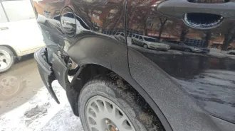 Ford Focus 2004 года, 97 лс, VIN X9FNXXEEDN4G26132, категория B, кузов X9FNXXEEDN4G26132. В залоге у Новосибирский социальный коммерческий банк «Левобережный» (публичное АО).