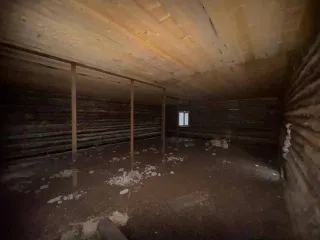 Недостроенный дом 80,4 м², участок 1319 м², Башкортостан. Деревня Дорошевка, улица Рябиновая, дом 15А. КН земельного участка 02:20:010202:277, площадь 1319 кв.м. КН дома 02:20:010202:283, площадь 80,4 кв.м. Степень готовности дома 45%.