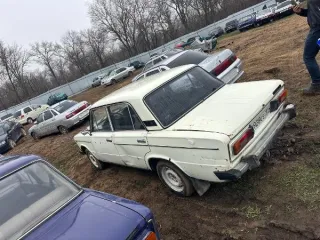 Лот №1 – Легковой автомобиль ВАЗ 21060, 1998 г.в.,  (64-010684) Г/н K928CE164, VIN XTA210600W4060738 Обременения: сведения отсутствуют. Характеристика имущества: Б/у 
Вид транспорта: автомобиль 
Год выпуска: 1998 
VIN номер: XTA210600W4060738 
Марка: ВАЗ  
Модель: 21060 
