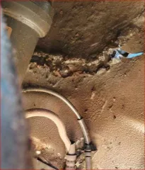 Lada Priora 2013 года, ГРН Т864ХО56, VIN XTA217230D0234355. Состояние неудовлетворительное, к эксплуатации не пригодно, требуется капитальный ремонт или замена двигателя, текущий ремонт и техническое обслуживание, кузов со следами коррозии, на правой передней двери значительная вмятина, износ…