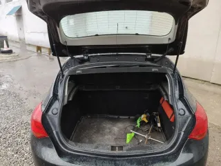 Opel Astra, 2014 Автомобиль марки Опель PJ-ASTRA VIN XUFPD6DD8E3001848 Ознакомление с имуществом производится по адресу: г. Воронеж, с момента публикации сообщения о продаже имущества и до окончания приема заявок по предварительной записи у организатора торгов по телефону: 8(995)621-06-56, в…