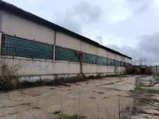 Земельный участок 60638 кв.м, гараж 556,5 кв.м, здание пристройка 387 кв.м, административно-бытовой корпус 734,5 кв.м, трубный цех 2044,5 кв.м, Саратовская область. 64:40:041602:2 Земельный участок, категория земель – земли населенных пунктов, вид разрешенного использования – предназначенные для…