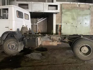 кс 3715 кран кс 3715 кран автомобильный, г.н.x6350m38 vinxvn35715060002669, №двиг. 236he 2 5 60186354, кузов № 2562, птс 37 mb 309327.имущество разукомплектовано, не на ходу, находится в нерабочем состоянии, отсутствуют основные агрегаты  двс, кпп, крановая установка и т.д. 
