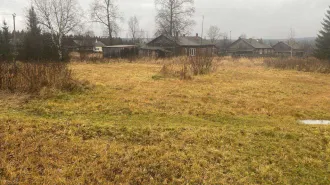 Земельный участок 2000 кв.м и хозпостройка 9 кв.м, п. Синегорский, Свердловская область. Земельный участок, площадью 2000 кв.м., с кадастровым номером 66:19:0501001:187, расположенный по адресу: обл. Свердловская, р-н Пригородный, п. Синегорский, ул. Мира, дом. 37; Хозяйственная постройка, площадью…