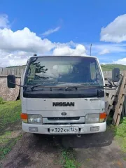 Nissan Atlas 1992 года, государственный номер Р322КЕ124. VIN отсутствует.