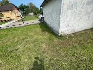 Гараж 28 кв.м и земельный участок 35 +/- 2 кв.м в Калининградской области, г. Мамоново, ул. Жабинского, дом 23. Здание: нежилое, кадастровый номер 39:21:010217:357, 1 этаж, 2000 год постройки. Участок: кадастровый номер 39:21:010217:3, разрешенное использование под существующий гараж, категория…