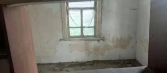 Доля дома 56.4 кв.м в Красноярском крае. 2/3 доли в жилом доме, площадь 56.4 кв.м., назначение: Жилое, количество этажей: 1, адрес: Россия, Красноярский край, Назаровский район, село Дорохово, улица Верхняя, дом 72, кадастровый номер: 24:27:1401004:88.