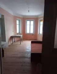 1/2 доли квартиры в Калужской обл. общей площадью 45,8 кв.м., с кадастровым номером 40:10:031315:80, расположенное по адресу Калужская область, р-н Козельский, ж/д ст. Шепелёво, тер. Подстанции № 34, д.1, кв. 2