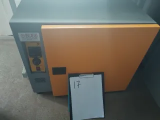 Лабораторная печь 120 л с автоматическим термостатом.