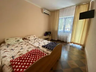 Жилое и нежилое помещение 15.2 кв.м в Сочи. Помещение, назначение – нежилое, общей площадью 15.2 кв.м, расположено по адресу: Краснодарский край, г. Сочи, р-н Лазаревский, ул. Победы, д. 153, пом. № 66;67, с кадастровым номером: 23:49:0109013:1122.