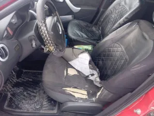 Renault Sandero 2010 года, 72 лс, 610717 км, VIN UU1BSDMER43145358