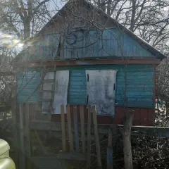Земельный участок 1715 кв.м и нежилое здание 26,9 кв.м, Краснодарский край, ст. Павловская. Земельный участок с кадастровым номером 23:24:0204268:16, общей площадью 1715 кв.м, с расположенным на нем нежилым зданием с кадастровым номером 23:24:0204228:282, площадью 26,9 кв.м, расположенные по…
