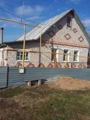 Земельный участок, площадь 1400 +/- 13 кв.м., кадастровый (условный) номер: 02:26:180803:363, и 
Жилой дом, площадь 65.3 кв.м., назначение: жилое, кадастровый (условный) номер: 02:26:180803:205, 
Находятся в долевой собственности, размер доли: 1/2
Расположенные по адресу (местонахождение)…