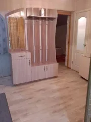 Квартира 58,7 кв.м, Иркутская область, кадастровый номер: 38:07:020209:176, расположенная по адресу: Иркутская область, Казачинско-Ленский район, р. п. Магистральный, мкр-н 1, д. 20, кв. 2.