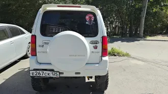 SUZUKI Jimny 2008, автомобиль марки SUZUKI модель Jimny; номер шасси JB23W-538034; год выпуска: 2008. Имущество находится на хранении у должника, ознакомиться с ним возможно по месту его нахождения по предварительной записи у организатора торгов строго в будние дни с 10:00 до 17:00 по местному…