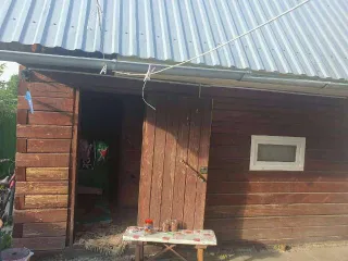 Дом 99,4 кв. м и земельный участок 421 кв. м в селе Верх-Тула, Новосибирская область, улица Учительская, дом 85. Кадастровый номер дома: 54:19:060103:3741, участка: 54:19:060103:3722.