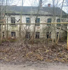 Нежилое здание 243,7 м² с участком 1301 м², Псковская область. Нежилое здание, КН 60:13:0130761:56, площадью 243,7 кв.м., 1955 года постройки, двухэтажное, с земельным участком КН 60:13:0130761:1, площадью 1301 кв.м., категория земель: земли населенных пунктов, вид разрешенного использования…