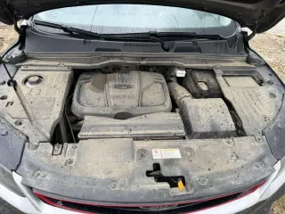 BELGEE X50, 2024 легковой автомобиль, VIN Y4K8622Z0RB913693. Кузов и лакокрасочное покрытие: по кругу незначительные сколы до 3–5 мм, затронут только верхний слой лака/краски, коррозии и сквозной ржавчины нет. Лобовое стекло: в верхней левой зоне сколы диаметром менее 2 см. Автомобиль технически…