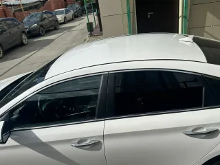 HYUNDAI Sonata 2017 автомобиль марки HYUNDAI модель Sonata 2017 г.в. VIN-номер KMHE341CBJA448623 с имуществом можно ознакомиться по предварительному запросу на электронную почту aytorgi@yandex.ru либо по номеру телефона +79231734943 по предварительной записи у организатора торгов
