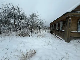 Жилой дом 75,9 кв.м, кадастровый № 53:02:0010301:153, адрес: Российская Федерация, Новгородская область, муниципальный район Боровичский, сельское поселение Волокское, деревня Елигово, дом 67, площадь: 75,9 кв.м. Земельный участок кадастровый № 53:02:0010301:72, адрес: Новгородская область, р-н…