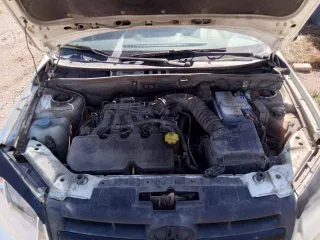 Lada Granta 2017 года, 106.1 л.с., пробег 172263 км. VIN/ПТС: 63OT9664662812201710 / XTA219070J0522812. Автомобиль в удовлетворительном техническом состоянии, имеются следы эксплуатации, притертость на правом заднем крыле, сколы по кузову и бамперах.