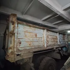 Груз. самосвалы, ЗИЛ ММ3554, 1993 года выпуска (VIN) отсутствует, двигатель 130 118115, шасси 3368628, кузов отсутств., цвет синий, мощность двигателя 150 л.с. (110 кВт), рабочий объем двигателя 6000 куб.см., тип двигателя бензиновый, разрешенная максимальная масса 10850 кг, масса без нагрузки -…