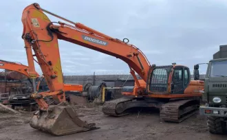 Экскаватор DOOSAN 2017 года выпуска, гусеничный, оранжевого цвета. Заводской номер DNKSEVACZH0018845, номер двигателя C9115003106. Мощность 157 л.с. (115 кВт). Государственный регистрационный номер 0238АВ38. Имущество в залоге ФНС России на основании определения Арбитражного суда от 02.04.2024 по…