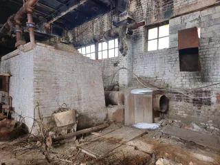 Здание котельной 672,1 кв. м с кадастровым номером 43:38:260317:595, котел «Тула -3,2», котел «Тула -3,3», котел КВ-063,1, котел КВ -093,2, насос К90/35, насос КМ 100-80-160 15кВт, расположенные на земельном участке с кадастровым номером 43:38:260317:846, по адресу: Кировская область, Юрьянский…