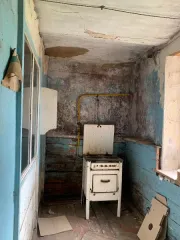 Жилое помещение непригодное для проживания 33,0 кв.м Ивановская область Жилое помещение признанное непригодным для проживания с ограниченным уровнем благоустройства, расположенное по адресу: Ивановская область, г. Шуя, ул. Васильевская, д.50, кв.11, с кадастровым номером 37:28:030212:230, общей…