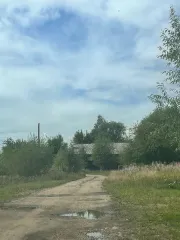 1/2 дома Худяковского лесничества, нежилое, 139,6 кв.м, Иркутский район, назначение: нежилое, площадь 139,6 кв.м, количество этажей 1, в том числе подземных 0, кадастровый номер 38:06:140102:1233 с земельным участком площадью 2077+/-47 кв.м, кадастровый номер 38:06:140102:28, вид разрешенного…