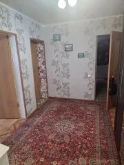 Земельный участок 838 кв.м, квартира 67.8 кв.м, Воронежская область; земельный участок 838 +/- 10 кв.м; квартира 67.8 кв.м. Находятся в долевой собственности, размер доли: 1/3. Ознакомление с имуществом производится по адресу: 396201, Россия, Воронежская обл, село Дмитриевка, Панинский р-н…