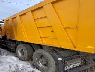 Грузовой самосвал КАМАЗ 6460-73, VIN XTC646004G1347522, 2016 года выпуска, гос.рег. знак Х922ММ142. Отсутствуют ключи.