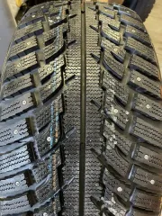 Marshal Izen-RV Stud 255/55 R18, 2015 г.в. Автомобильная зимняя шина, количество 4 шт., дата выпуска 28 неделя 2015 года, шины новые, не устанавливались, не эксплуатировались, производитель: Marshal, тип запчасти: автомобильная зимняя шина, состояние: дата выпуска 28 неделя 2015 года, шины новые…