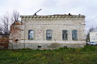 Нежилое здание общей площадью 232,9 кв.м, этажность: 1 Здание, назначение: нежилое, наименование: МАГАЗИН, площадь: 232,9 кв.м., количество этажей, в том числе подземных этажей: 1, в том числе подземных 0, расположенное по адресу: Нижегородская область, Пильнинский р-н, с. Курмыш, ул. Советская, д…