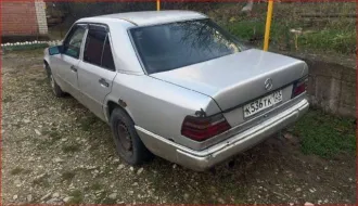 Mercedes-Benz E300, 1993 Mercedes-Benz E-Class, 180 лс, Автомобиль легковой, марка: MERCEDES-BENZ, модель: E300, VIN: WDB1240301B000933, гос. рег. номер: К536ТК123, год изготовления: 1993.