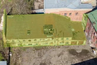 Здание 493.9 кв.м, Ярославская область, г. Ярославль, ул. Комсомольская, д. 22. Кадастровый номер 76:23:010101:13369. Продажа с одновременным предоставлением в аренду земельного участка площадью 390 кв. метров, кадастровый номер 76:23:030807:6. Вид ограничений, назначение здания, количество этажей…