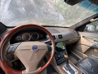 Volvo XC90, 2007 автомобиль Вольво ХС 90, 2007 года выпуска. VIN: YV1CM595771393034. Тех.описание: не работает двигатель, не работают зеркала заднего вида, треснул стопор заднего хода, сколы/ржавчина/вмятины по кузову. Точное техническое состояние определить невозможно - нужна проф. диагностика. С…