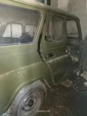 Автомобиль УАЗ-315192 2002 года, гос. номер Е554КР43. VIN: ХТТ31519220020013. Тип ТС: Легковой фаэтон, категория В. Шасси №: 31510020133757. Двигатель ЗМЗ-4104ОВ №20050754. Кузов №31514020020724. Цвет защитный. Мощность 62,5 кВт / 85 л.с. Экологический класс не установлен. Объем двигателя 2890 см³…