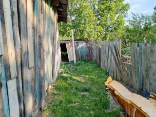 Жилое здание 49,9 кв.м и земельный участок 600 кв.м Новосибирская область Жилое здание, доля в праве: ½, кадастровый номер 54:03:011227:17, местоположение: Новосибирская область, р-н. Болотнинский, г. Болотное, ул. Островского, д. 59, площадь: 49,9 кв.м.; Земельный участок, кадастровый номер…
