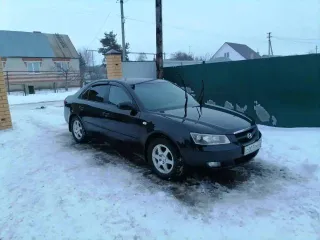 Hyundai Sonata 2007 года, 144 лс, 220000 км. HYUNDAI NF 2.0 GL MT, VIN KMHET41BP8A427016, цвет – черный, год выпуска – 2007.