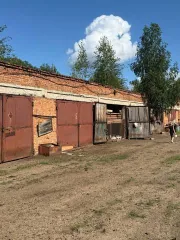 Теплая стоянка, КПП, Административное здание, КТП, Смоленская область, Симоновой, 110 696.8+30.1+587.7+266.9+366.4+630.3 кв.м Здания в Смоленской обл. еще 1. Здание нежилое: Теплая стоянка 25 мест площадью 696,8 кв.м., кадастровый номер 67:06:0010166:129, расположенное по адресу: Смоленская…