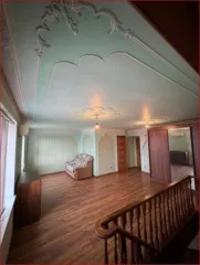 Квартира в Краснодаре по адресу: Краснодарский край, г. Краснодар, ул. Ипподромная, д.53, кв.304. Площадь 118,9 кв.м, 3 комнаты, этаж 10-11 в 11-этажном доме. Кадастровый номер: 23:43:0144060:283.